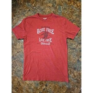 Wrangler Tee Shirt Mens Size Small Red shirt born free live free‎  (A98)